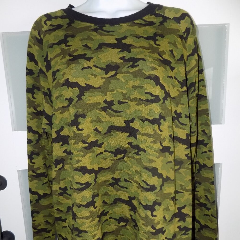 Little Bum Bums Camo Mama Crew Neck Sweatshirt Size 2XL Women's NWOT